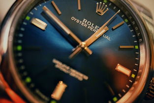  劳力士手表的材质对手表的性能有何影响？